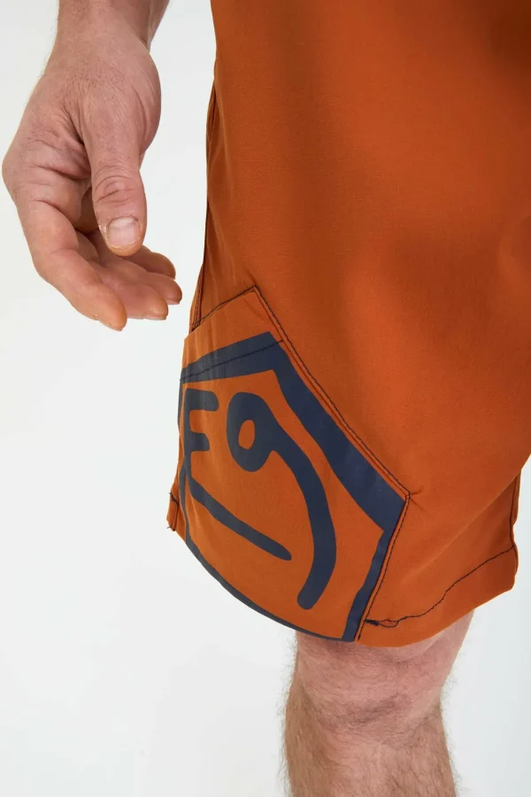 E9 Bermudas | Wet